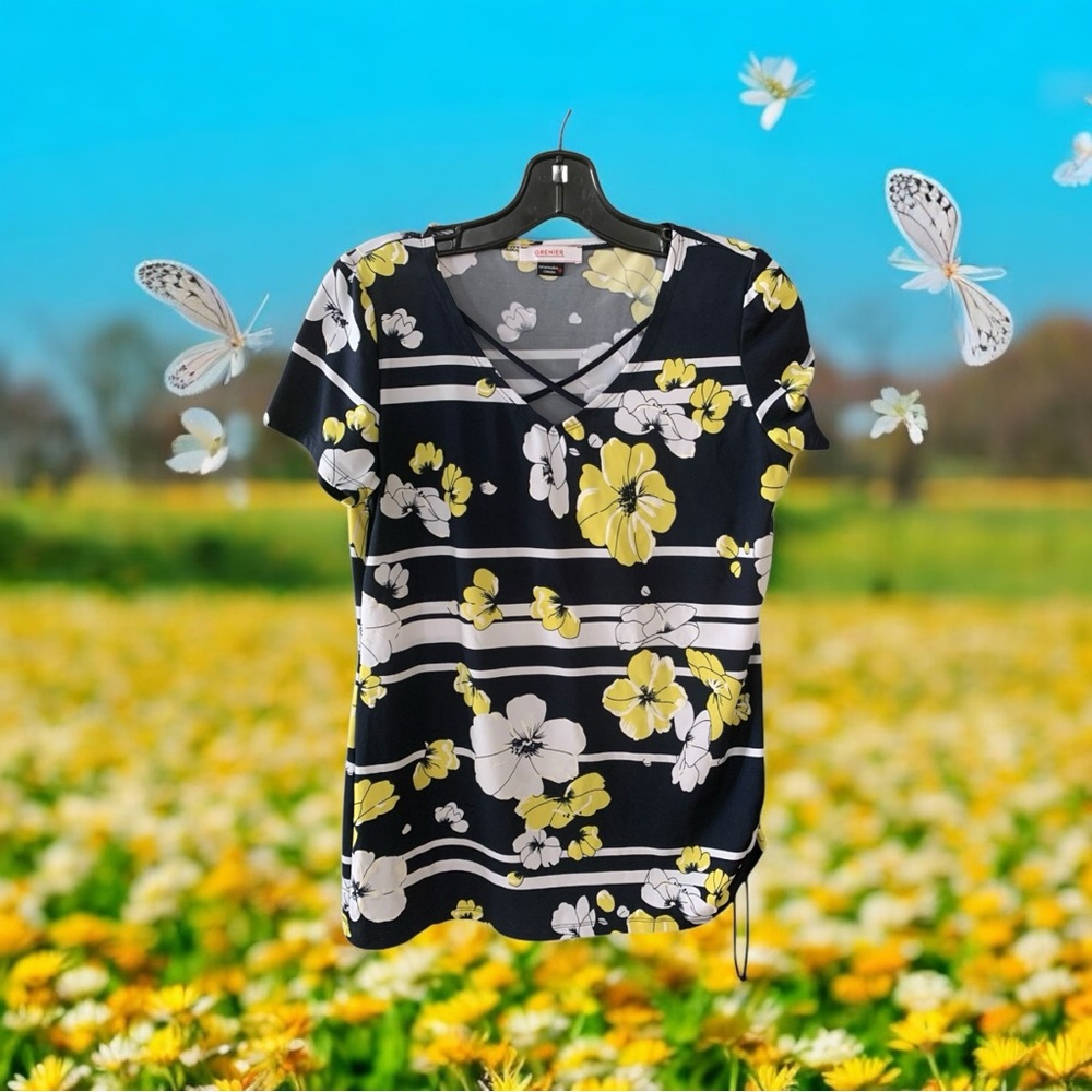 Pullover Top Navy Blue with Bright Flowers by Le Grenier Women’s Size Medium